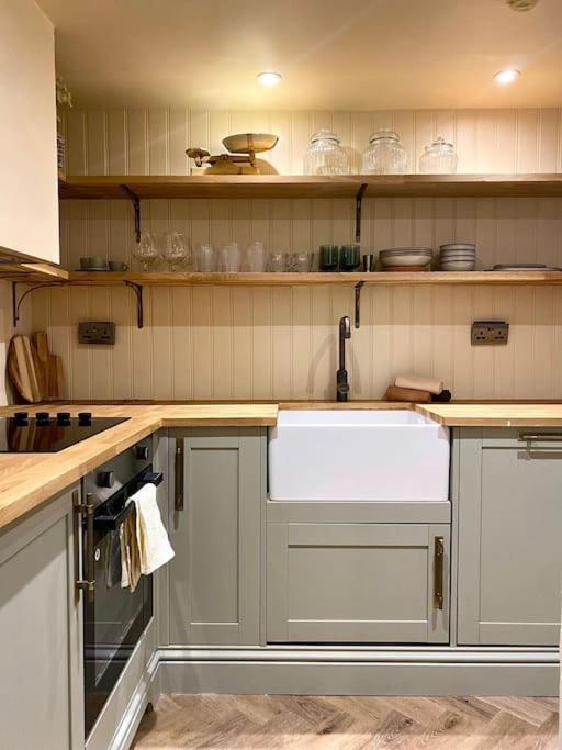 Cosy Home Away From Home. Hove Esterno foto